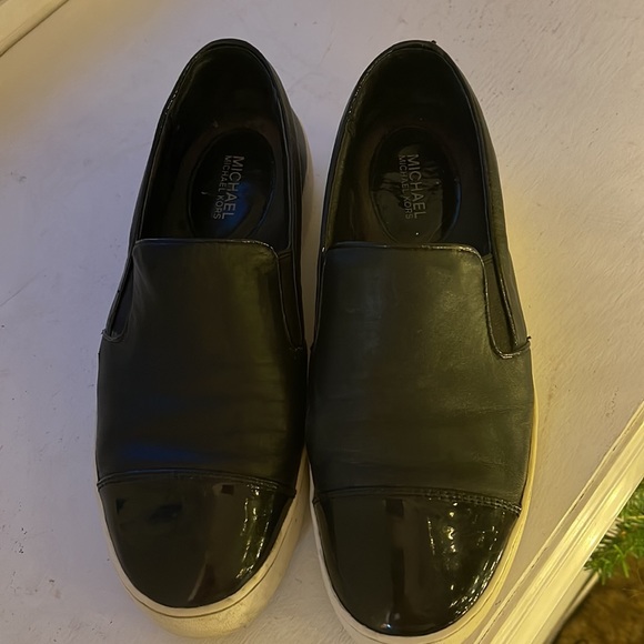 Michael Kors sneakers - Picture 3 of 7